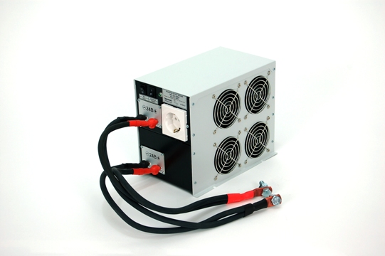 İS-12-3000U invertor, preobrazovatel naprяjeniя 2.jpg İS-12-3000U invertor, preobrazovatel naprяjeniя 2.jpg